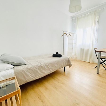 Piso Acogedor Y Tranquilo - Junto A Ifema Y Aerop. Apartment Madrid Luaran gambar