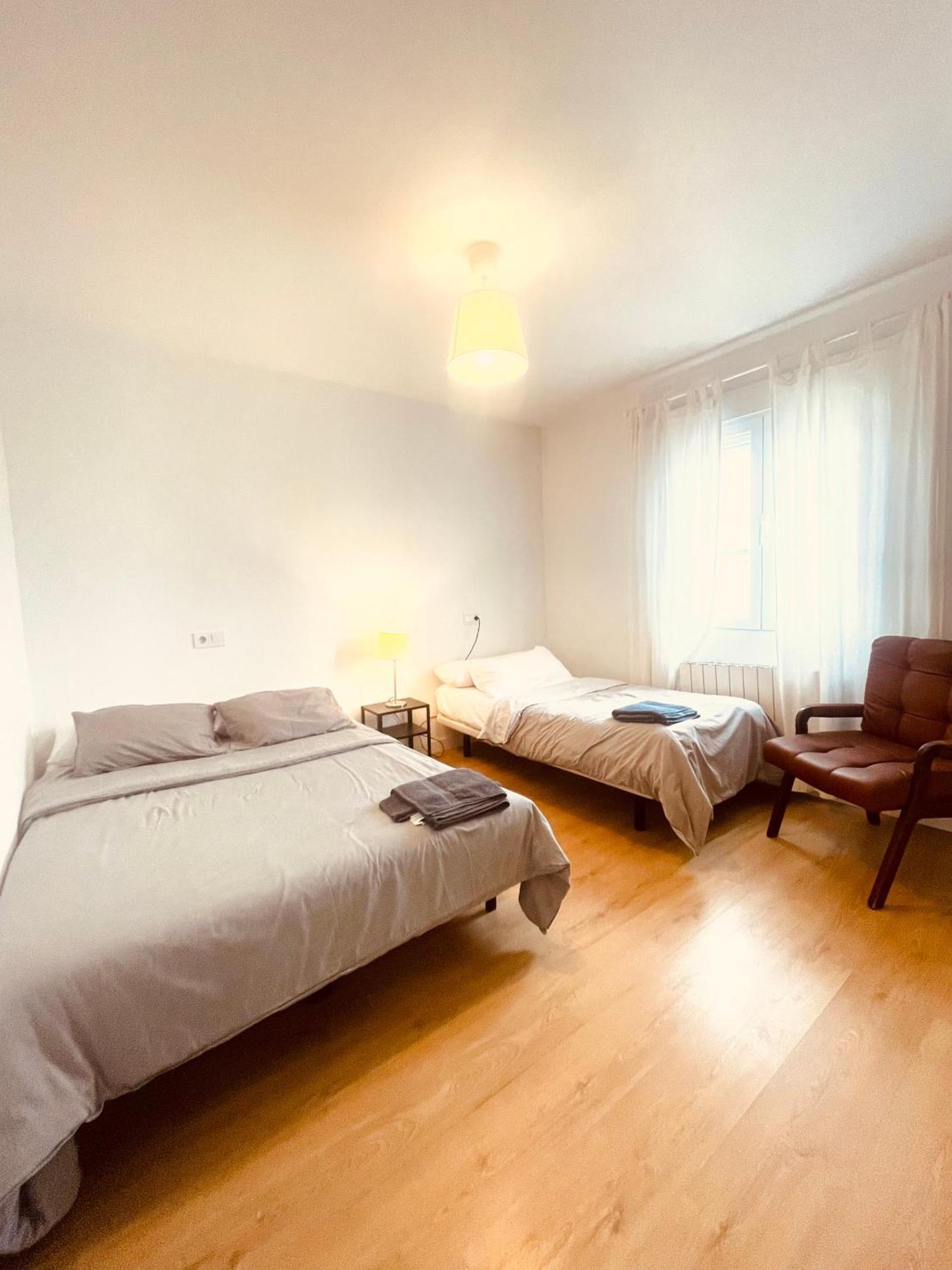 Piso Acogedor Y Tranquilo - Junto A Ifema Y Aerop. Apartment Madrid Luaran gambar