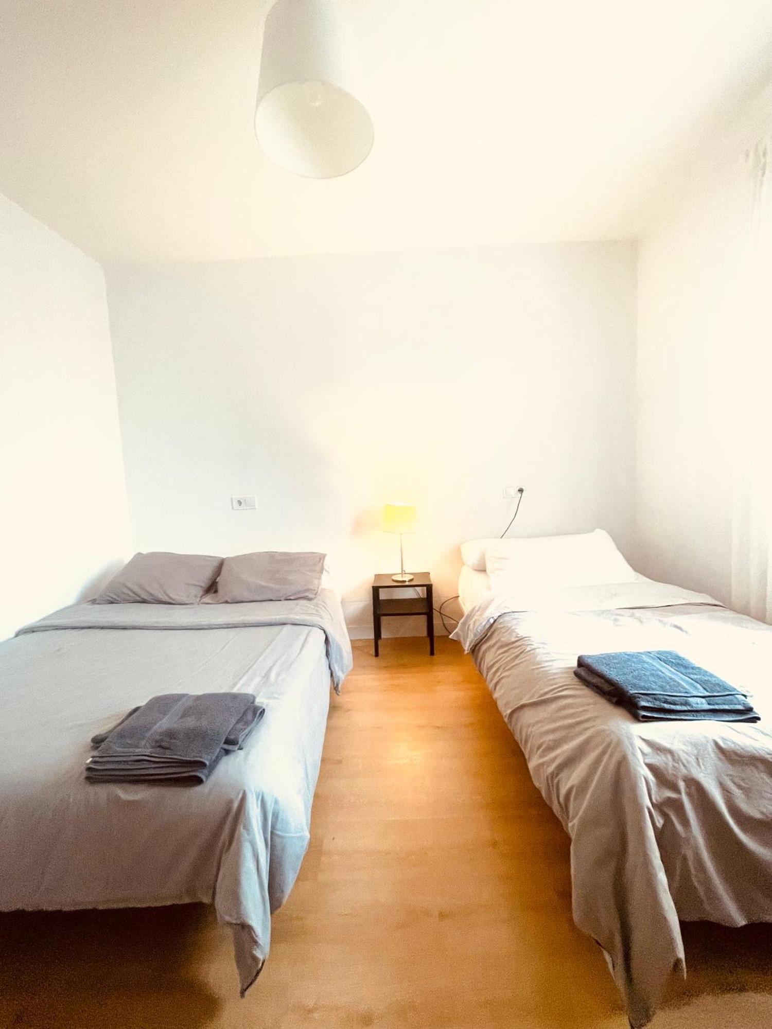 Piso Acogedor Y Tranquilo - Junto A Ifema Y Aerop. Apartment Madrid Luaran gambar