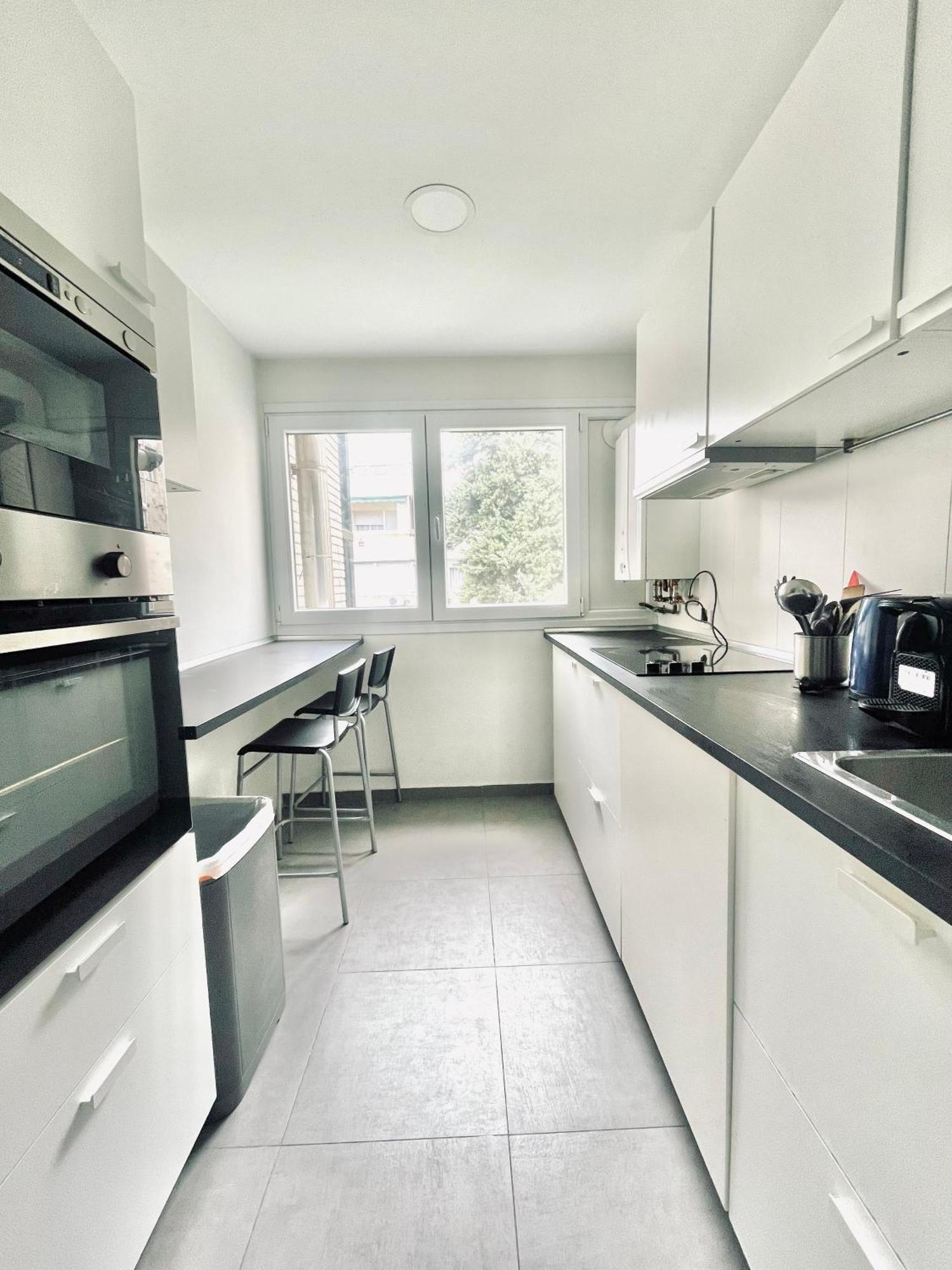 Piso Acogedor Y Tranquilo - Junto A Ifema Y Aerop. Apartment Madrid Luaran gambar