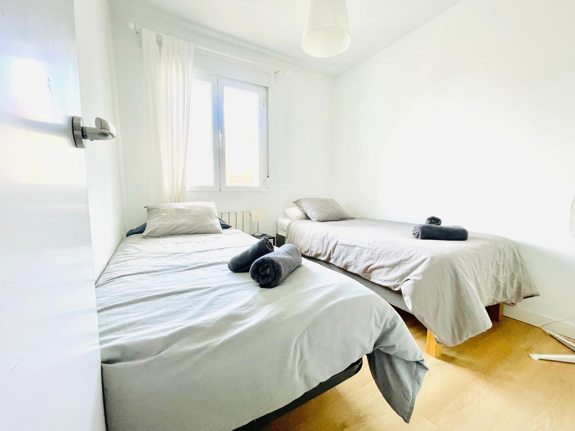 Piso Acogedor Y Tranquilo - Junto A Ifema Y Aerop. Apartment Madrid Luaran gambar