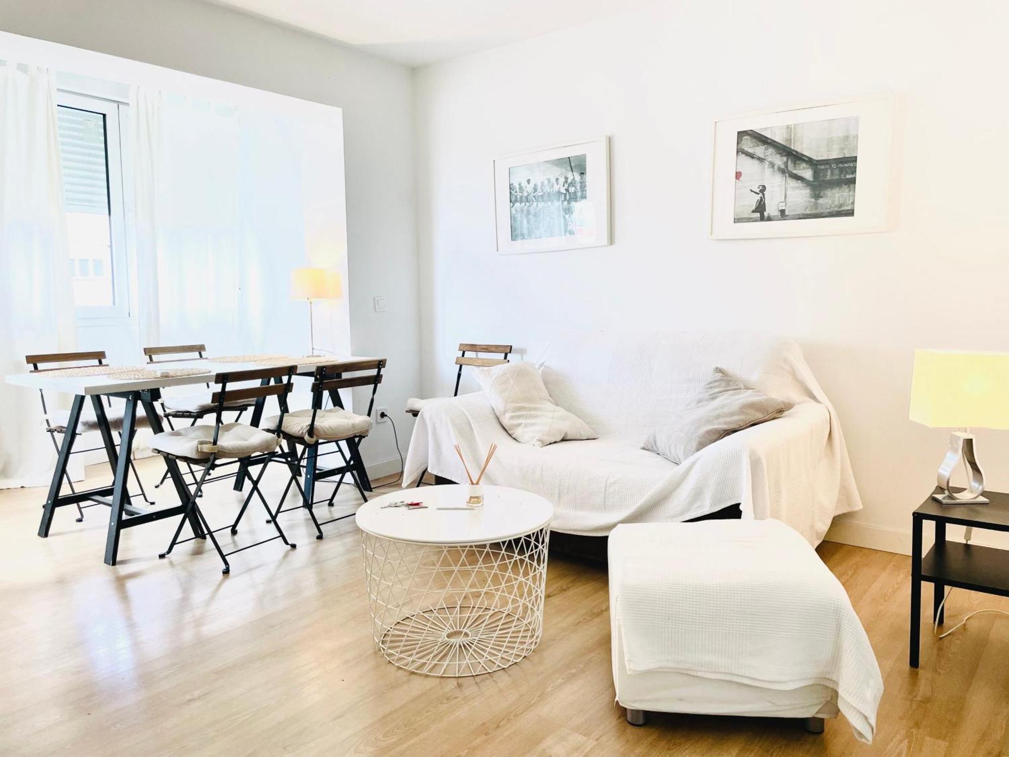 Piso Acogedor Y Tranquilo - Junto A Ifema Y Aerop. Apartment Madrid Luaran gambar